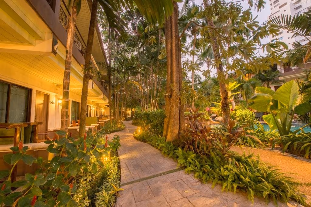 The Viridian Resort Patong Phuket hotel β photo 14